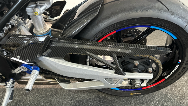 BMW M1000 RR